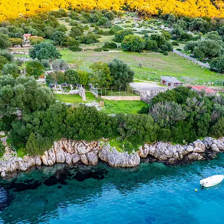 Villa Aethera Casa Athérasz